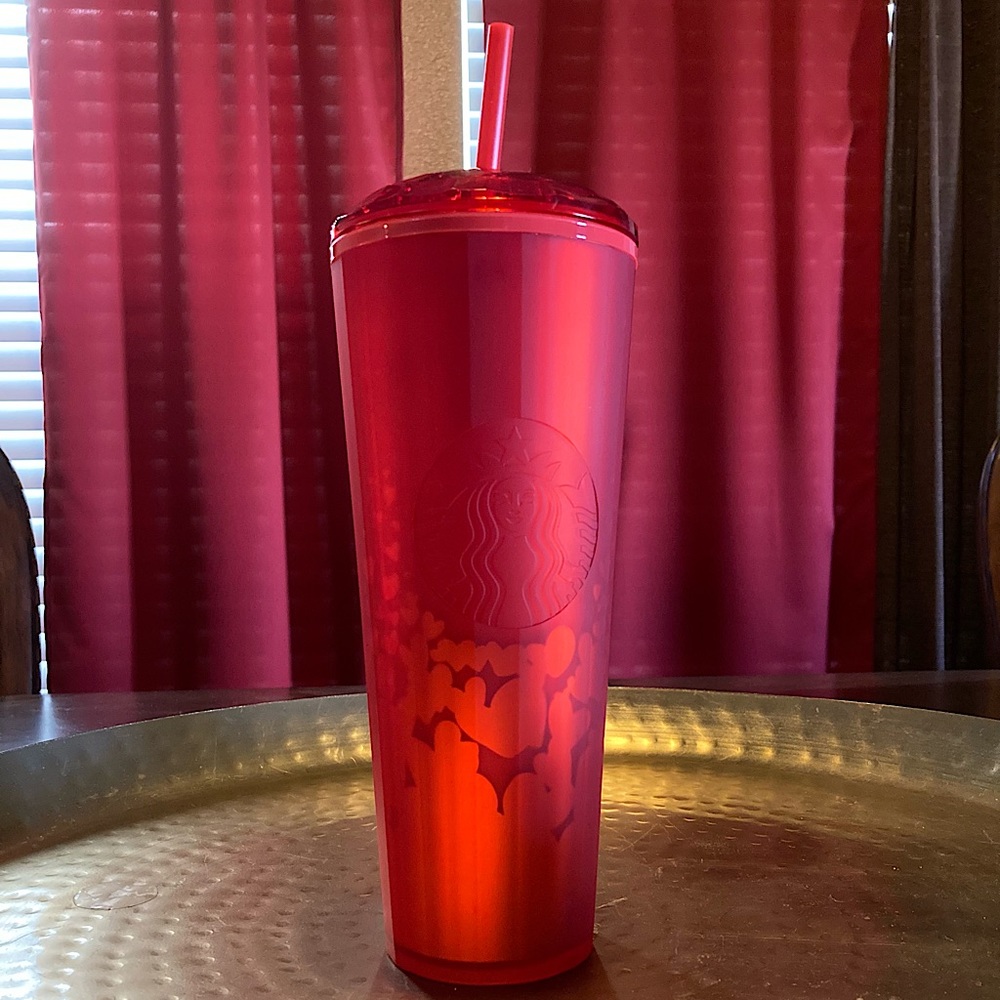 Starbucks Red Hearts Valentine's 2022 24oz Cold Cup Tumbler Dome Lid Straw NEW